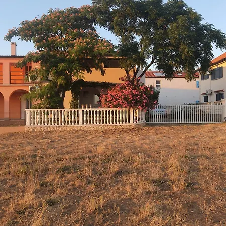 Daire Haus Sunny Vrsi